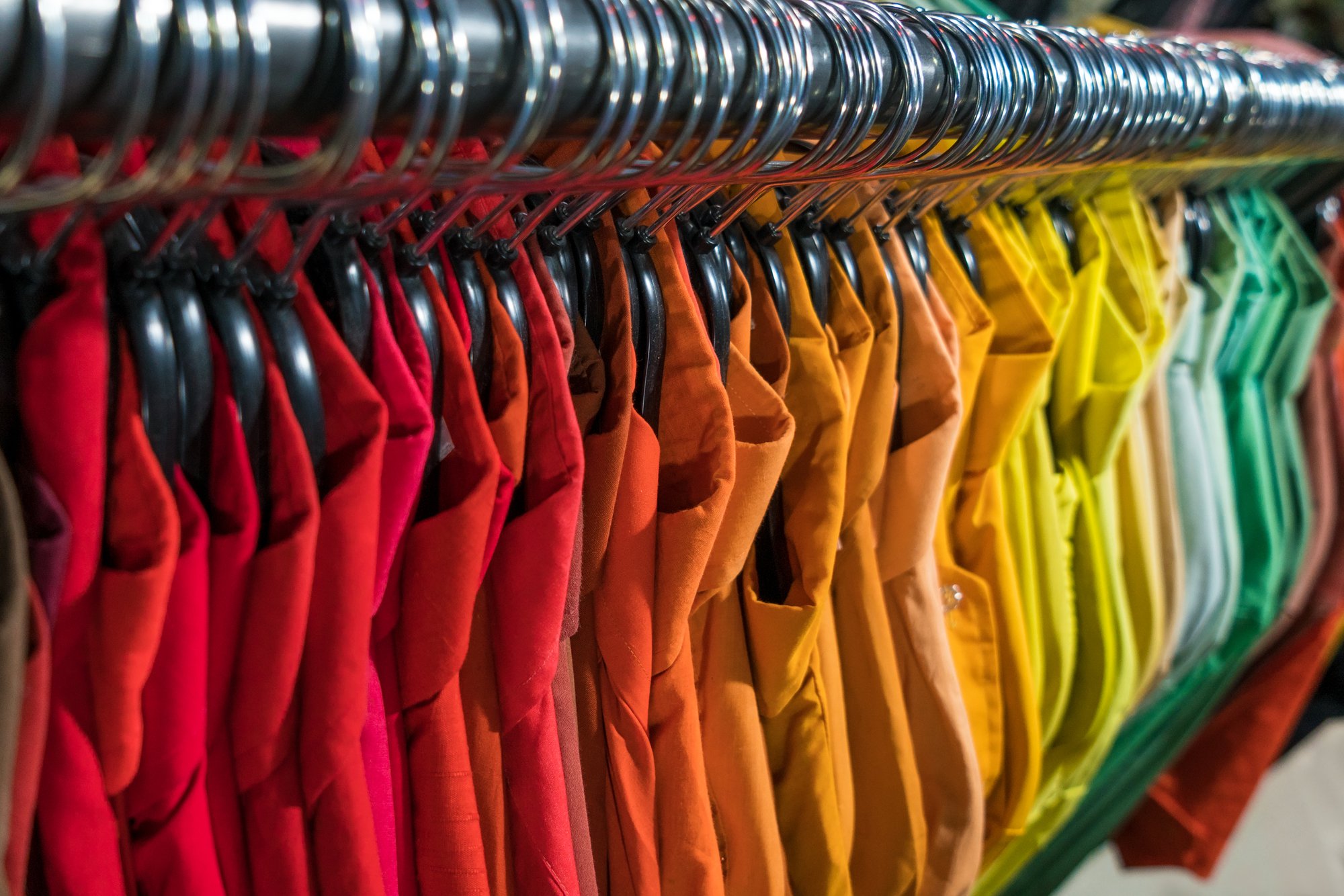 Color Me Impressed! Online Visual Merchandising Color Management Tips