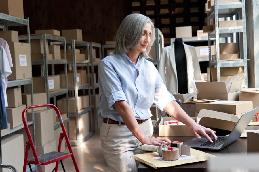 ecommerce merchandising manager